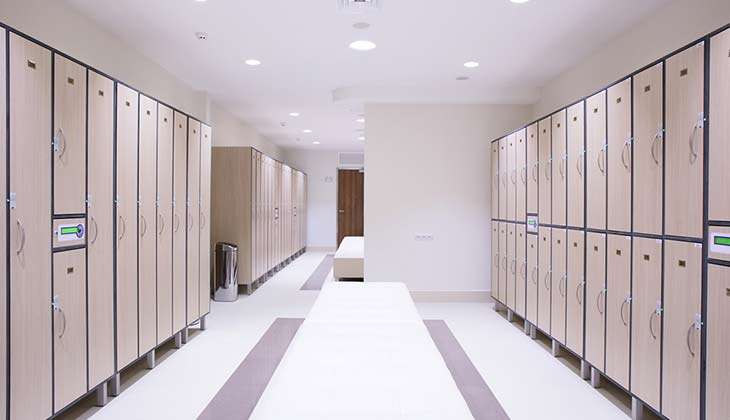 commercial-locker-room